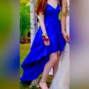 B. Darlin size 0 blue dress